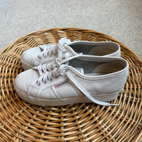 Superga White Perforated Leather Platform Lace Up Sneakers Size 8.5 - Picture 3 of 9